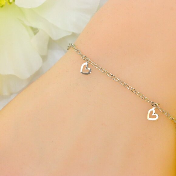 "Minimalist Bracelet, Sleek & Modern Design, Women’s Fashion, YC110268-B - Picture 2 of 10